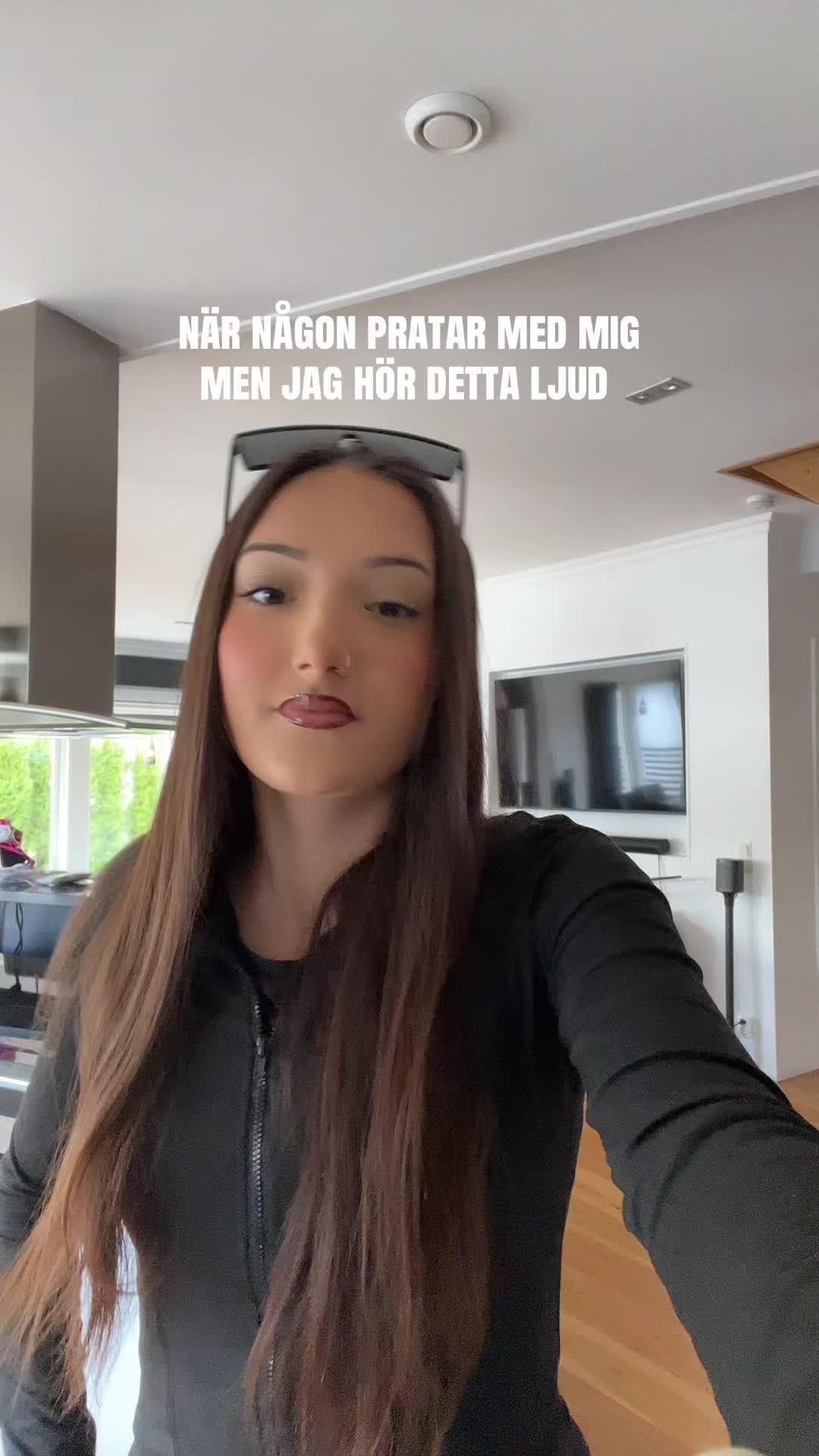 @😈