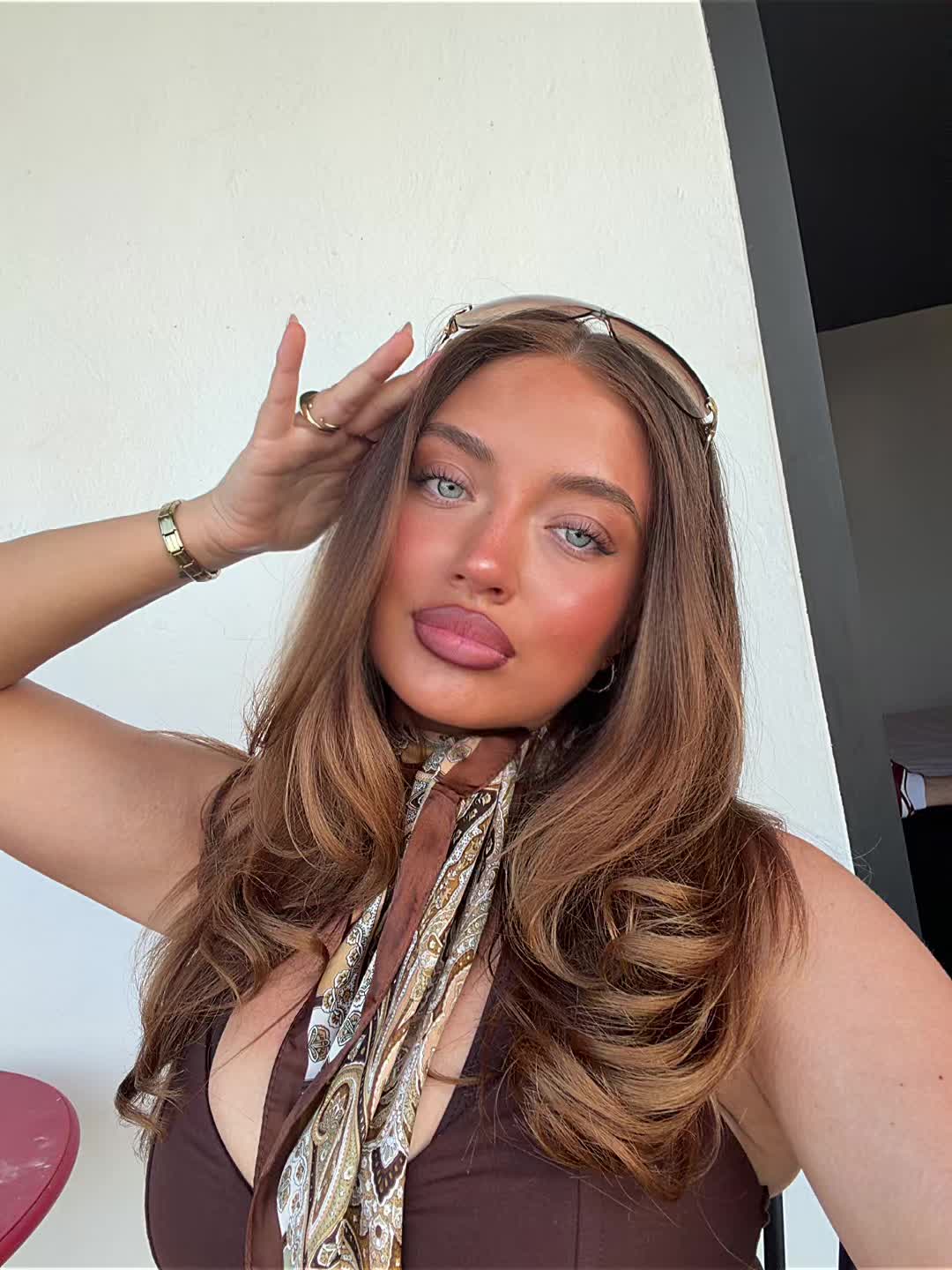 @DOMINIKA