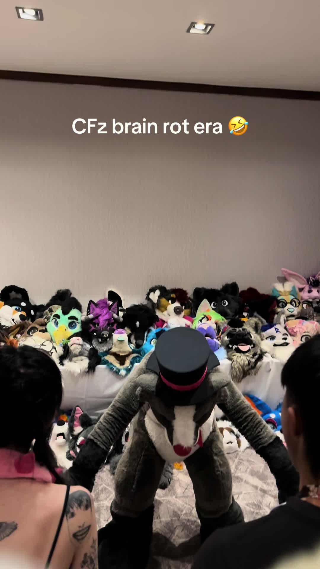 @fablebeastfursuits🔜CFz!🐾