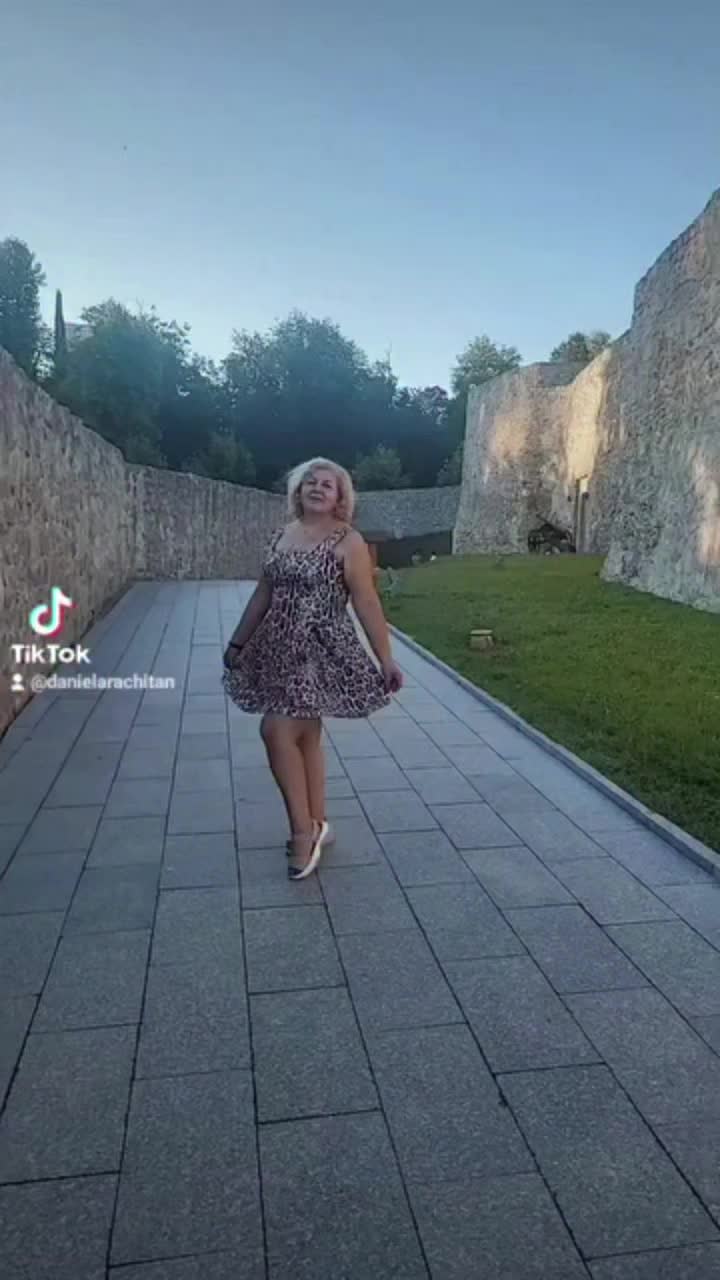 @DanaRachitan