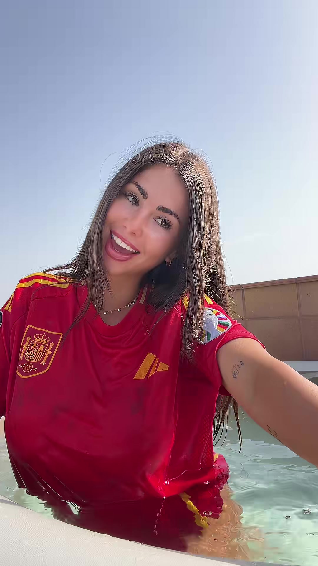 @itseliolive