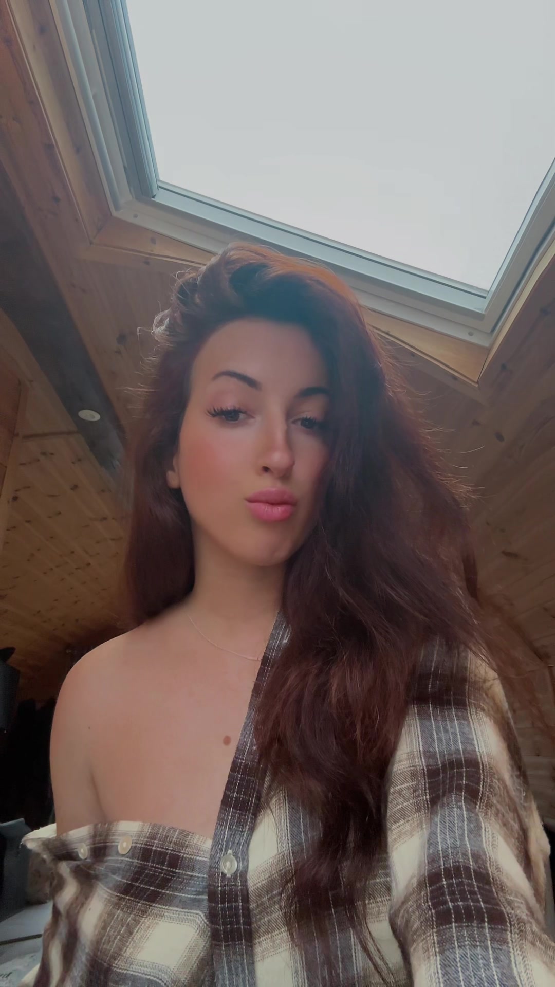 @EmanuelaLindY