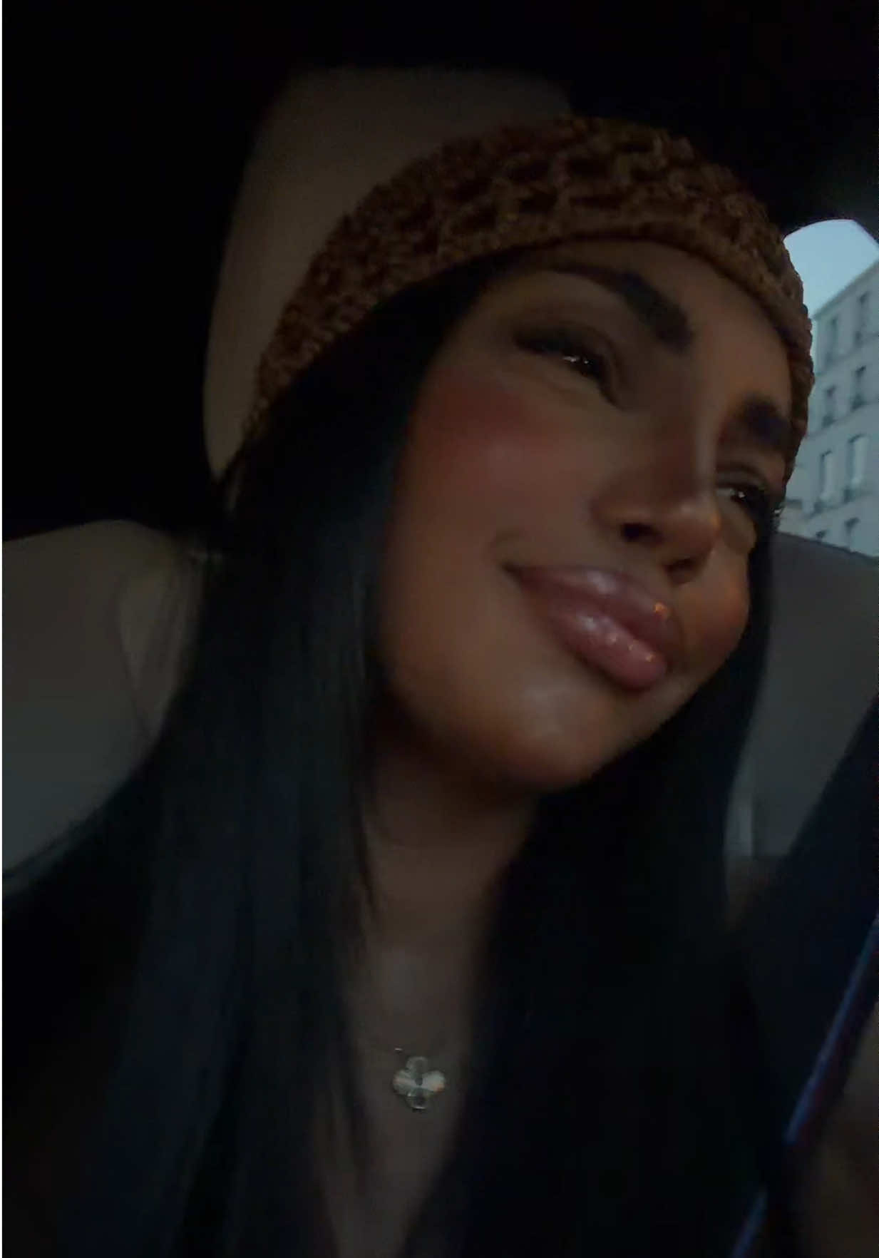@LULU 🦦