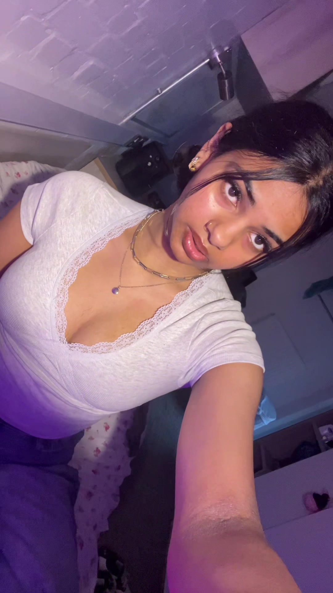 @v