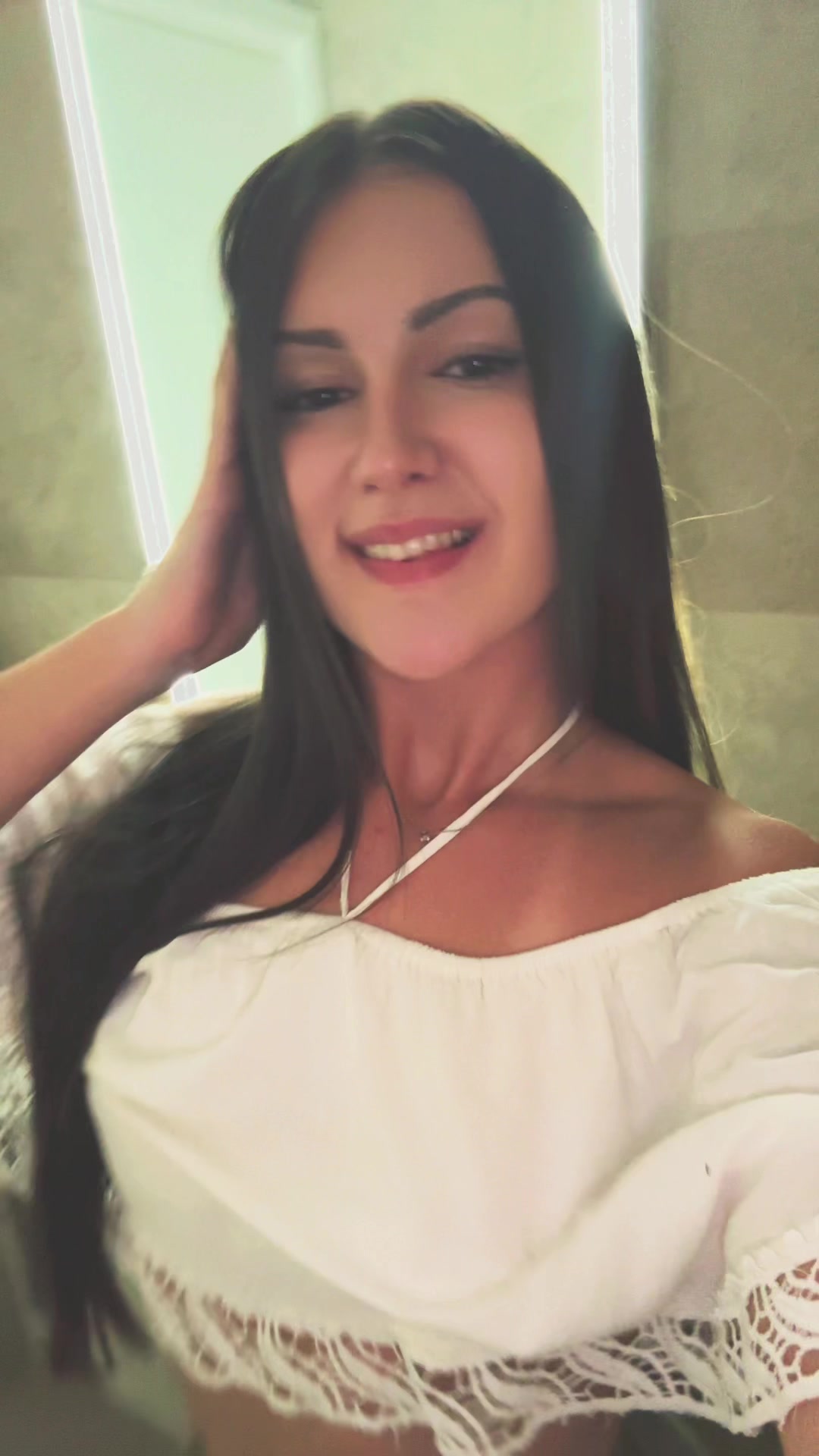 @😼