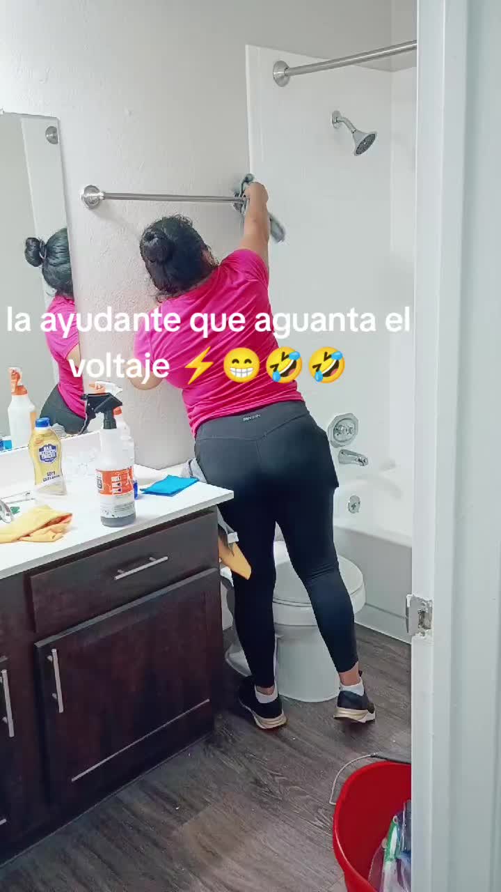 @Elizabeth Salinas