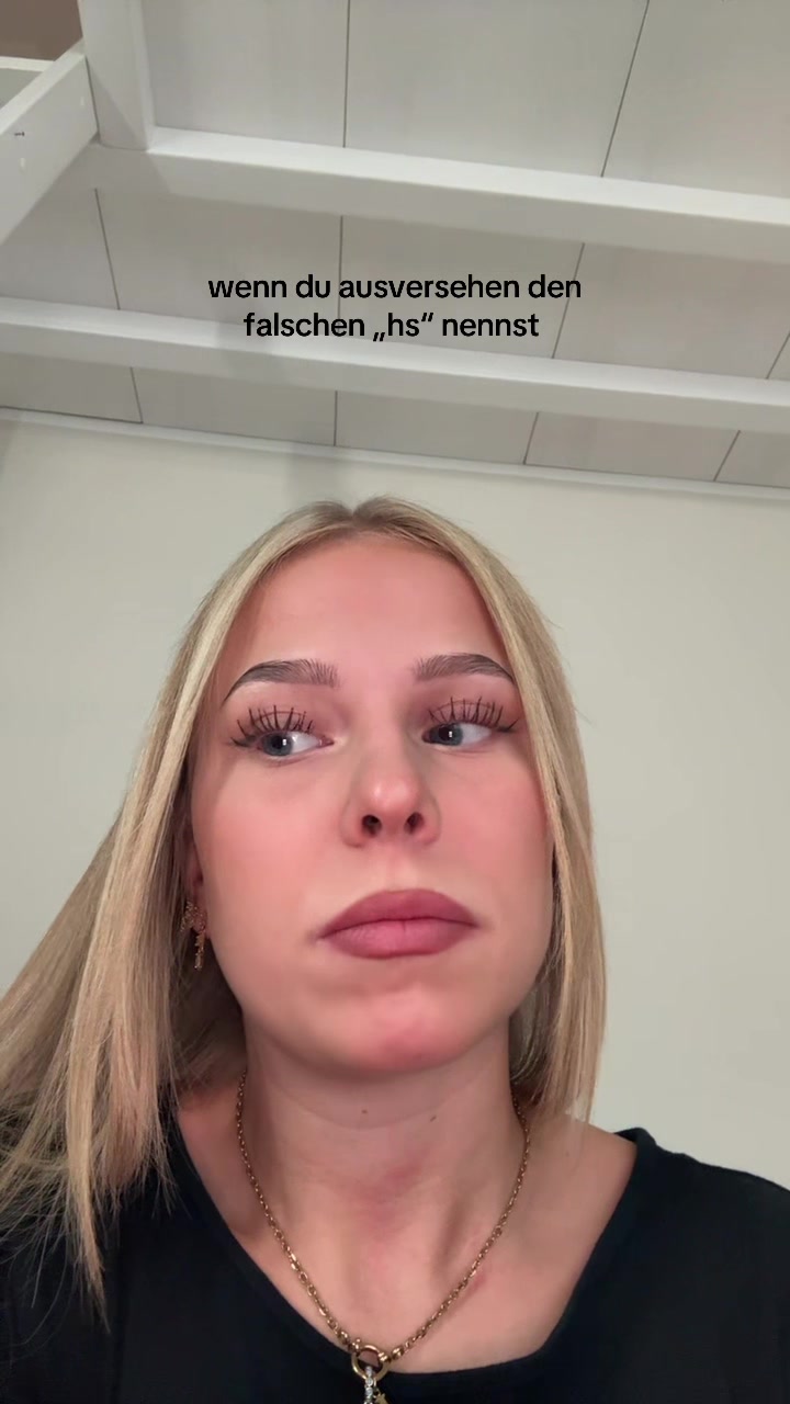 @𝒉𝒂𝒏𝒏𝒂𝒉