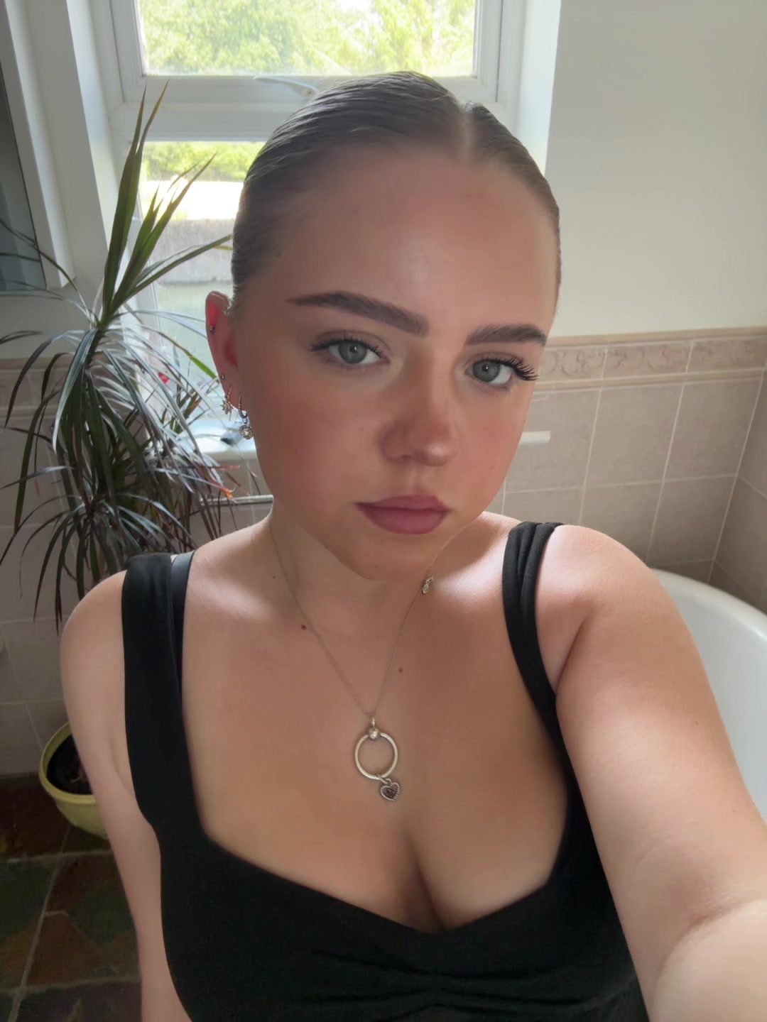 @ava rose