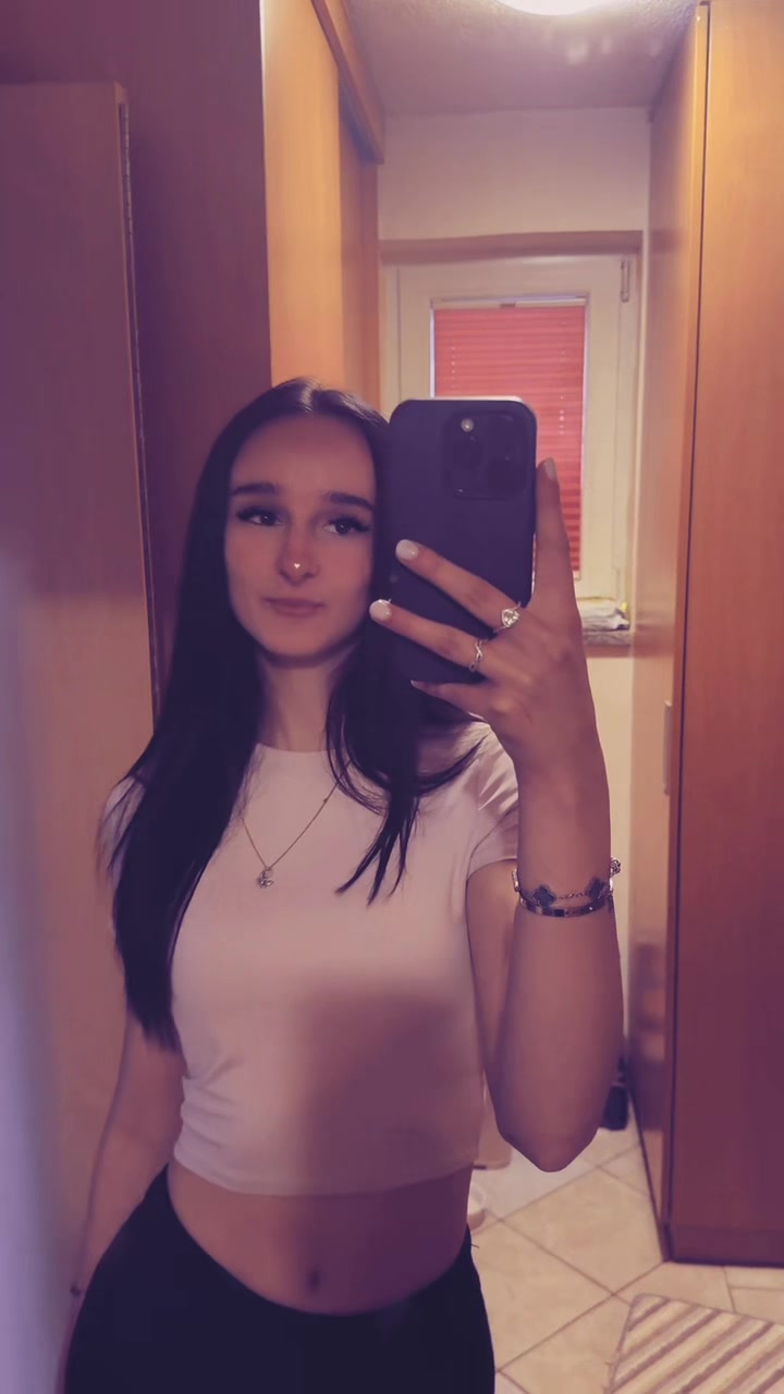 @mᥱᥣι 🤍