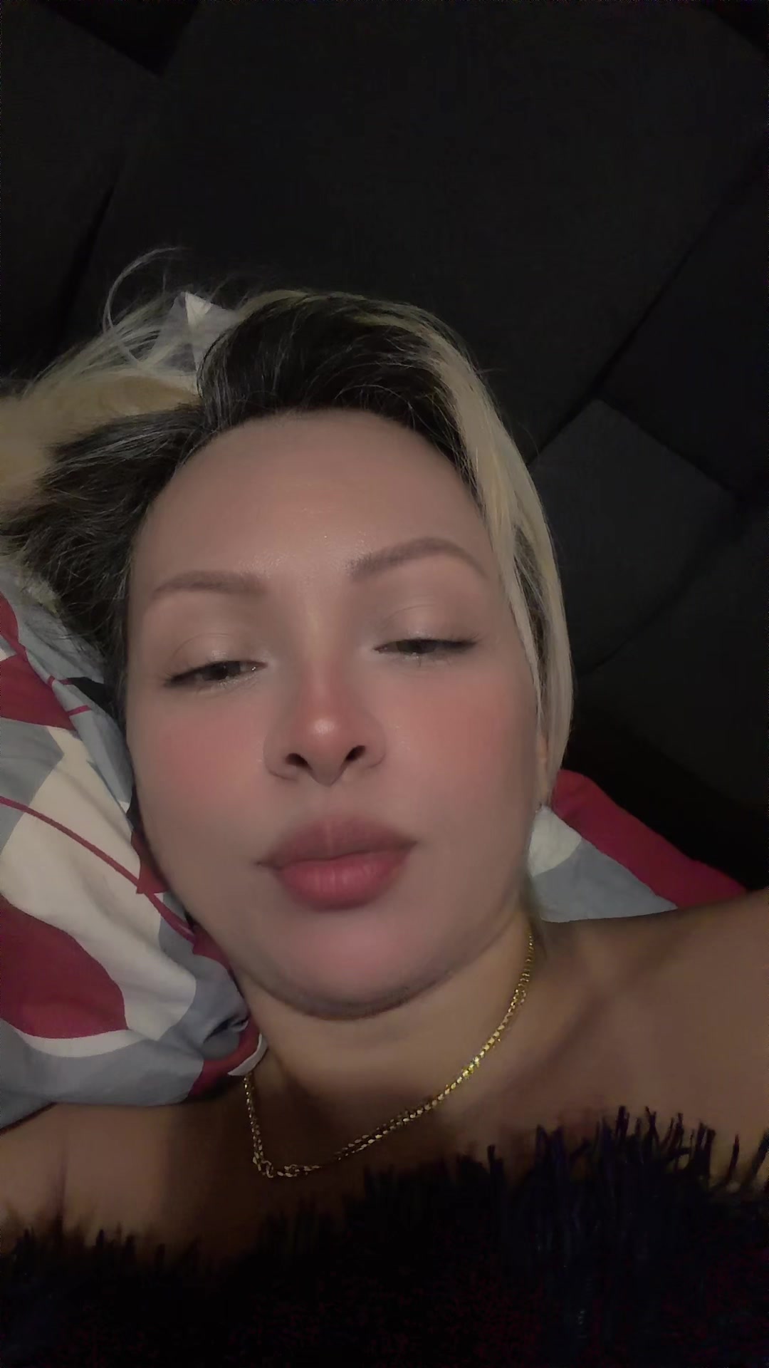 @Vecky25