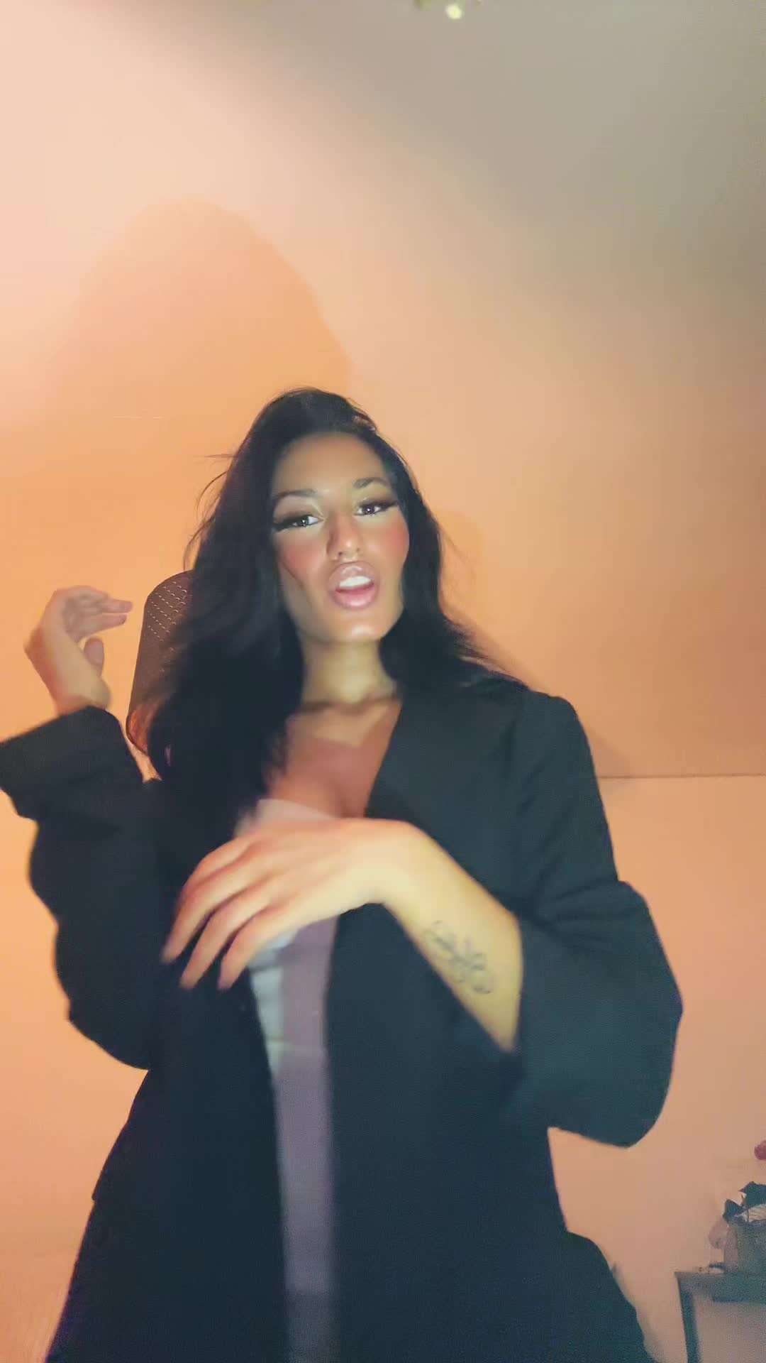 @𝒫'