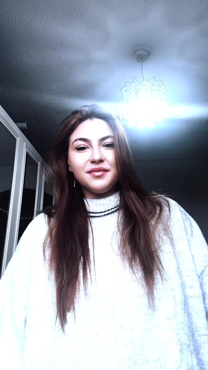 @Laura_23