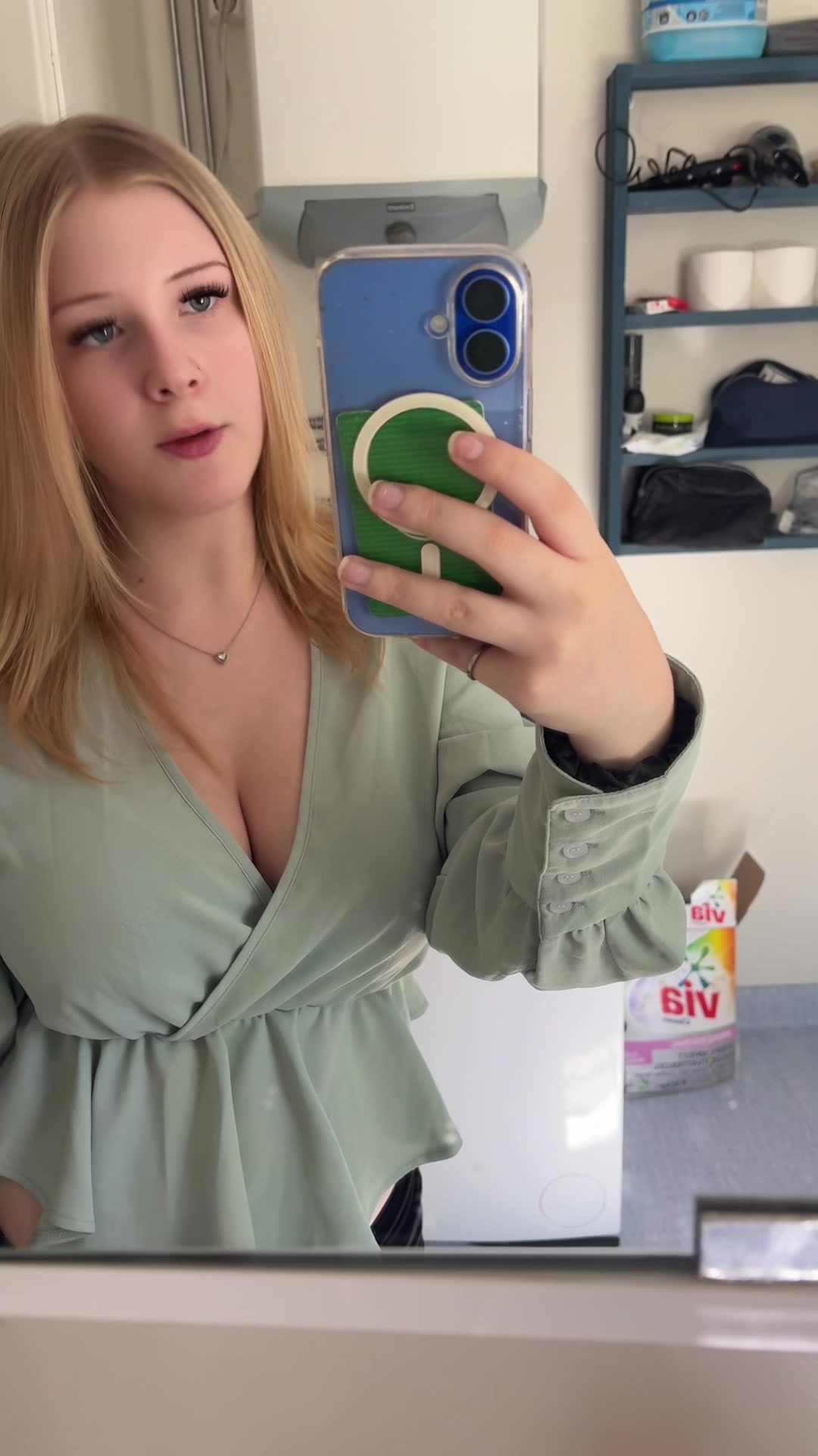 @𝓪𝓰𝓷𝓮𝓼😽