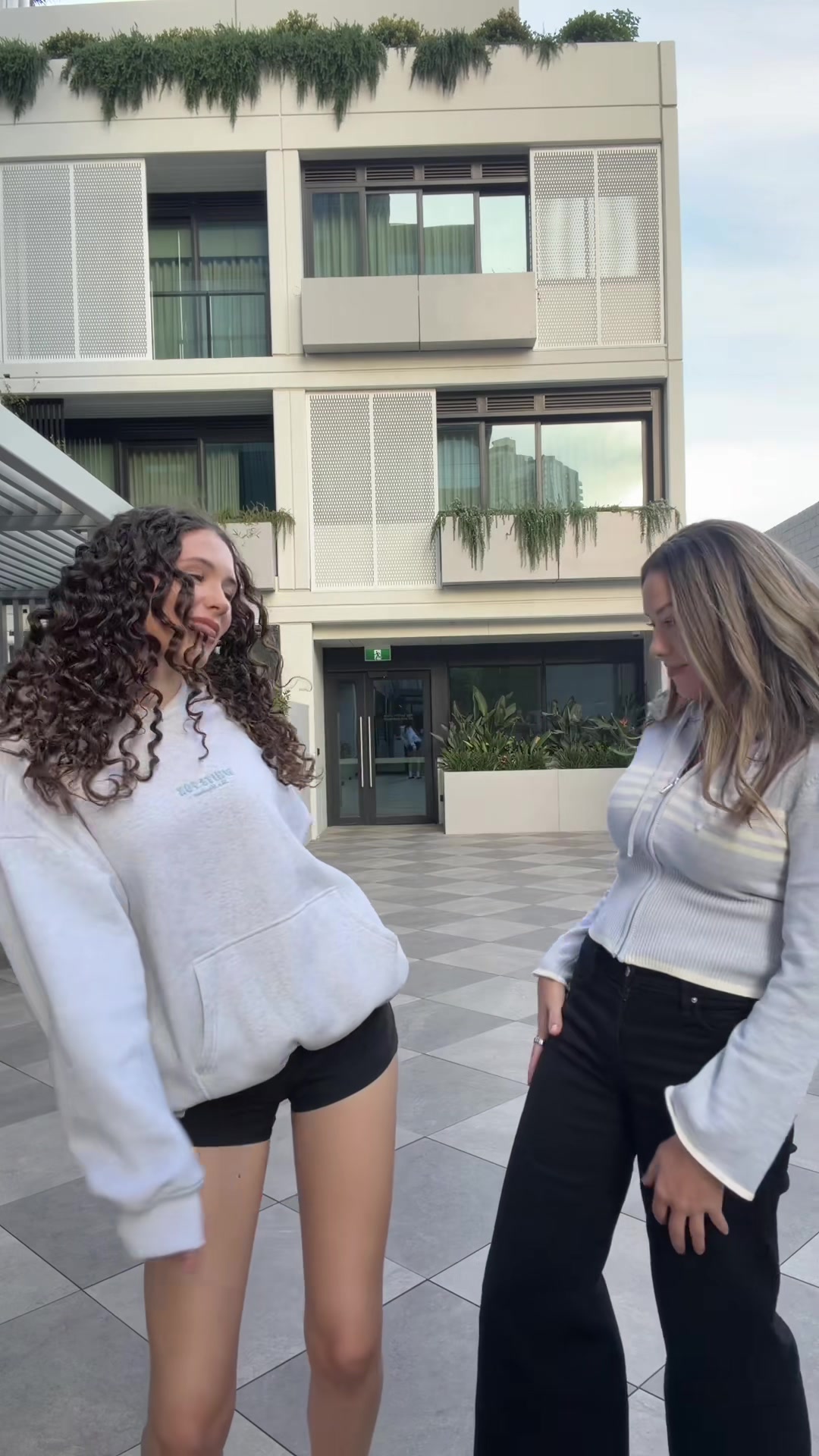 @charliandbeck