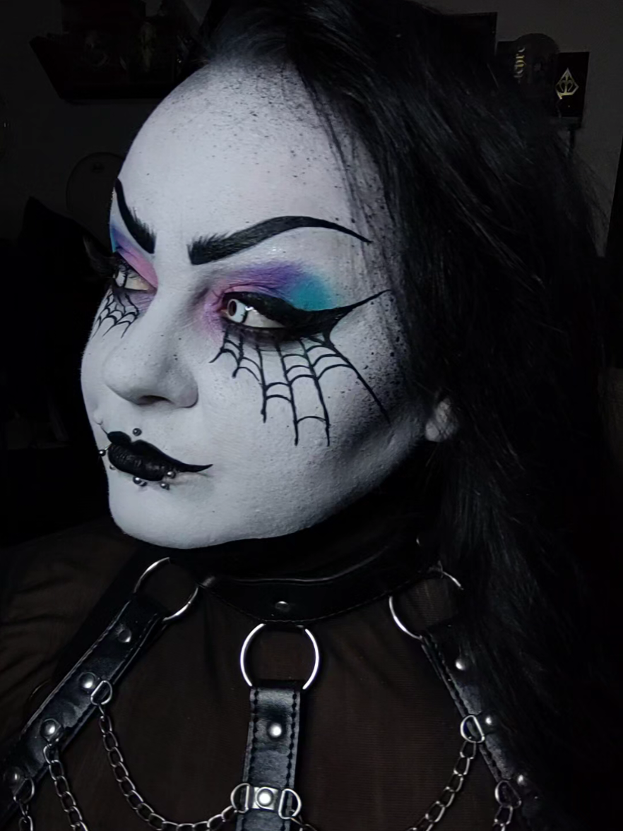 @Michaela_Shadow