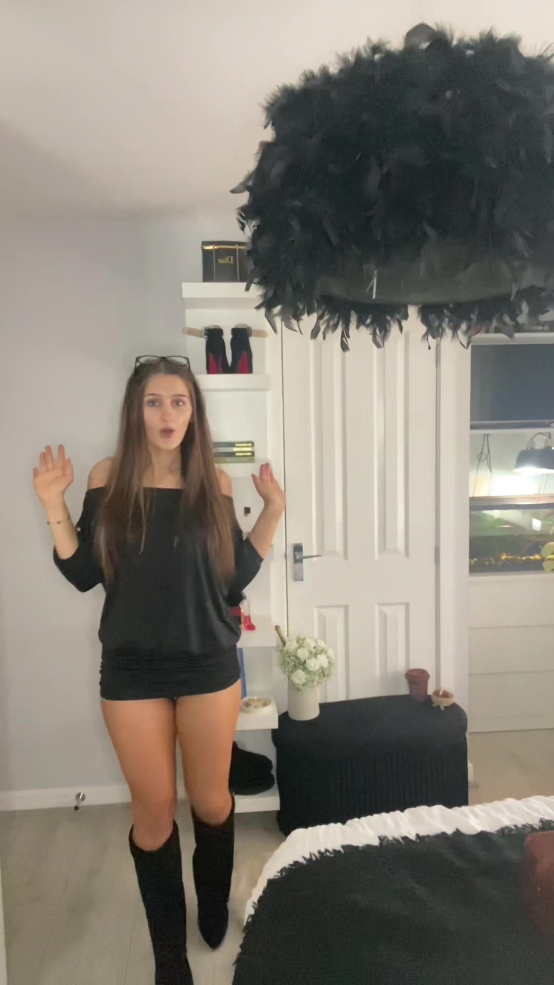 @🦦