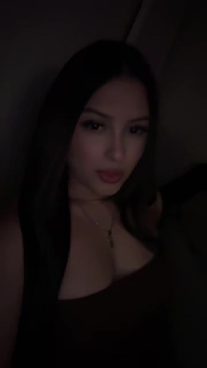 @𝑽𝑨𝑵𝑬🌻