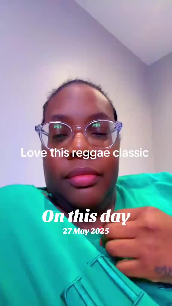 @MrsFranceskamara77