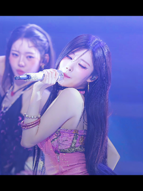 @ahyeuzi ♡