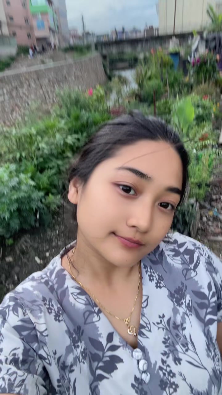 @🙂🤟🏻🫥