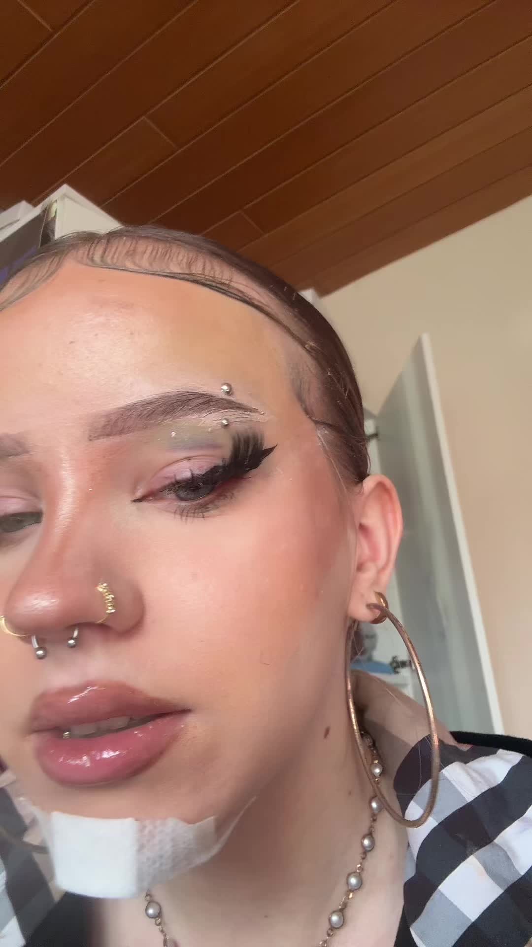 @𑣲𝐿iz
