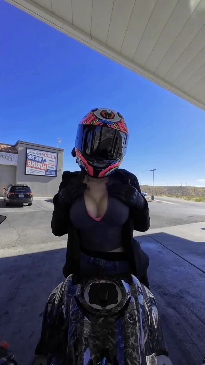@Itskarlianne