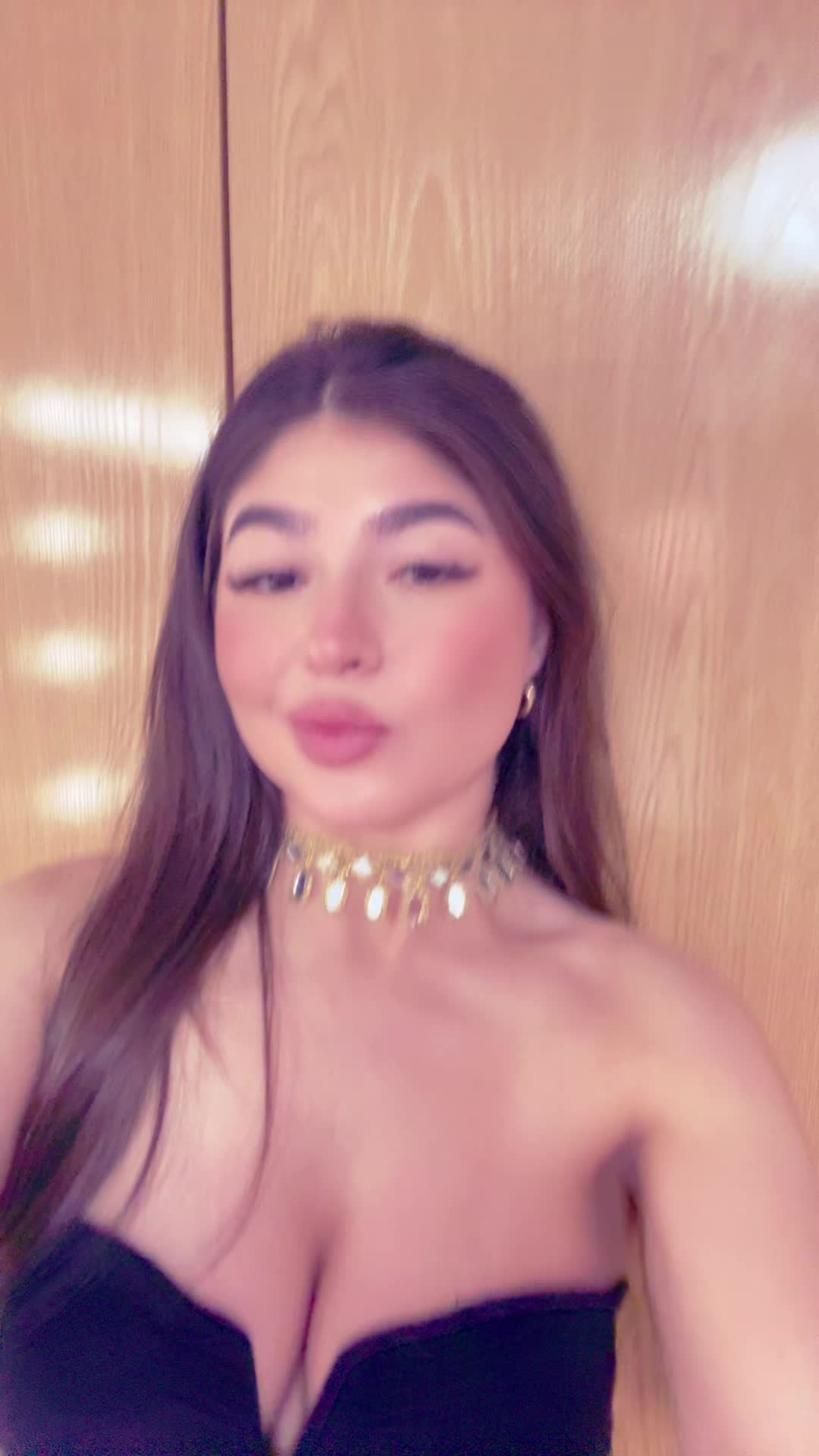 @T