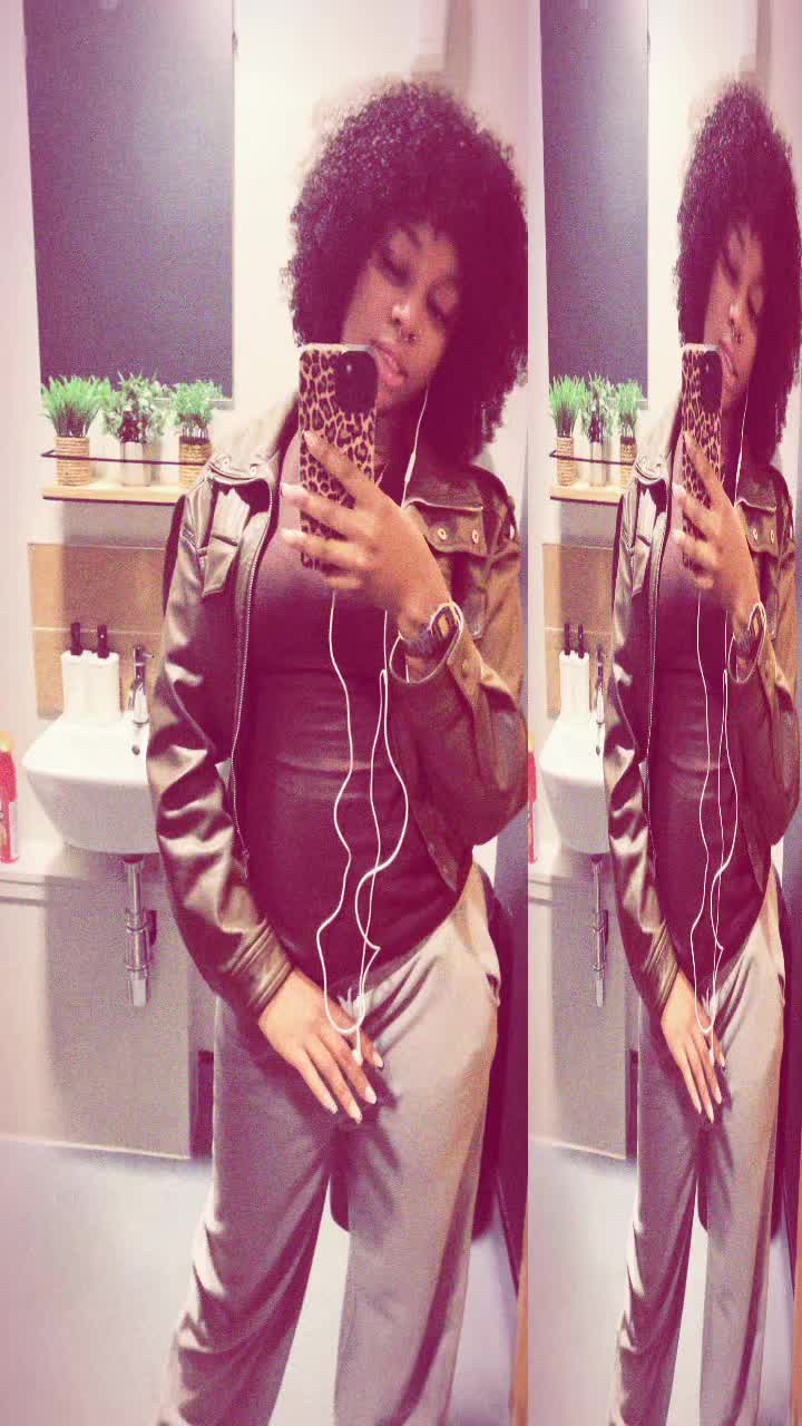 @Yaya👩🏾❤️💋👩🏽