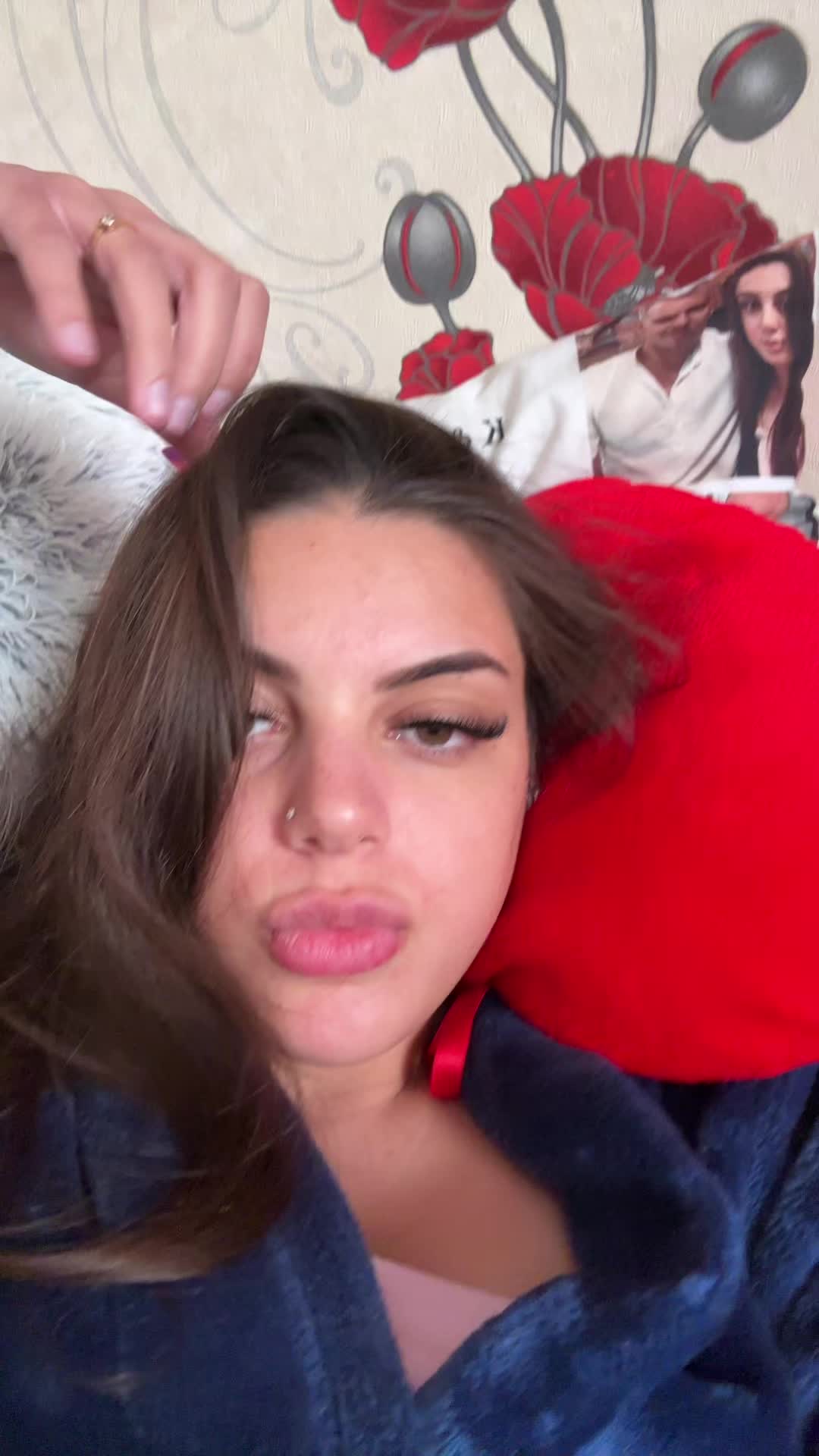 @Karolina Karolina