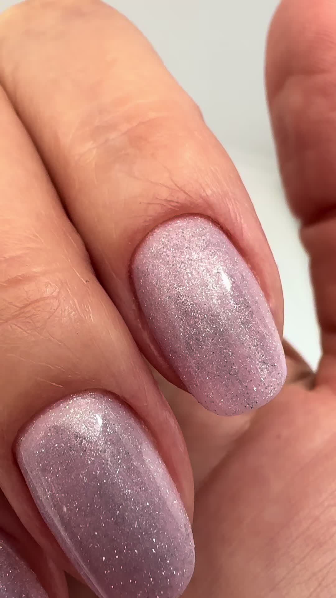 @nails_by_vivien_