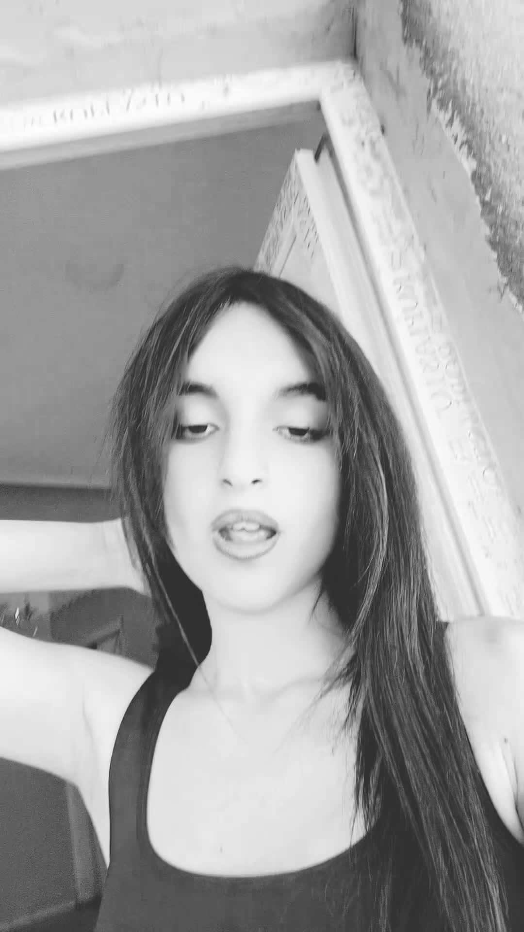 @vanikkaa