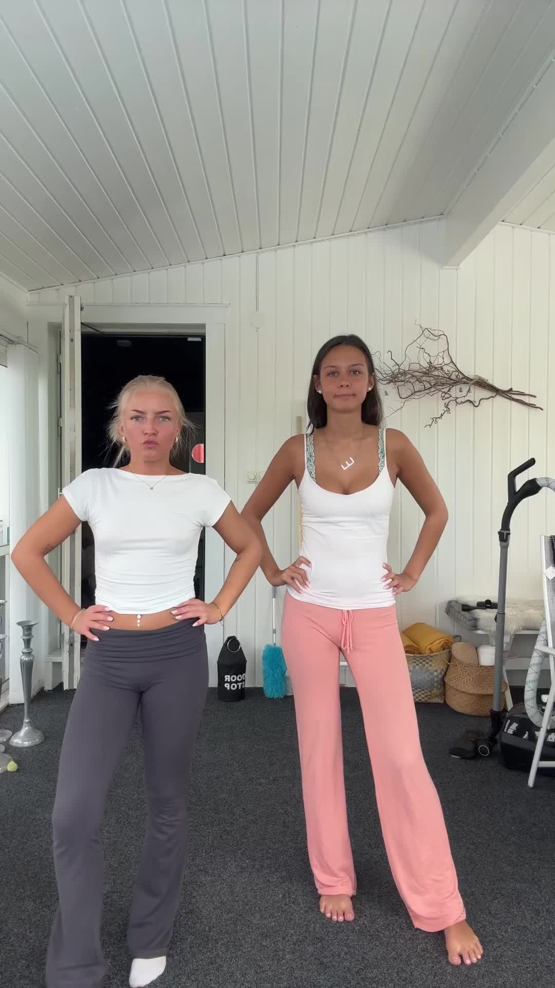 @Nellieee