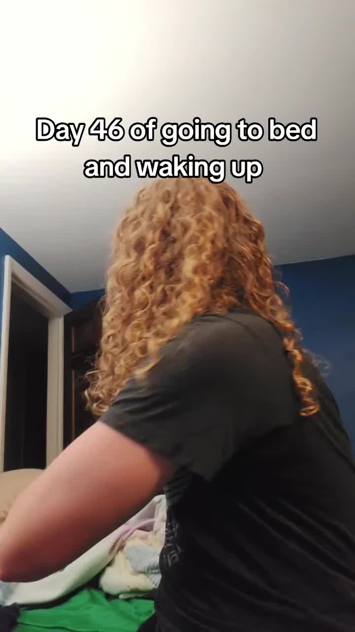 @GoldieGl0cks