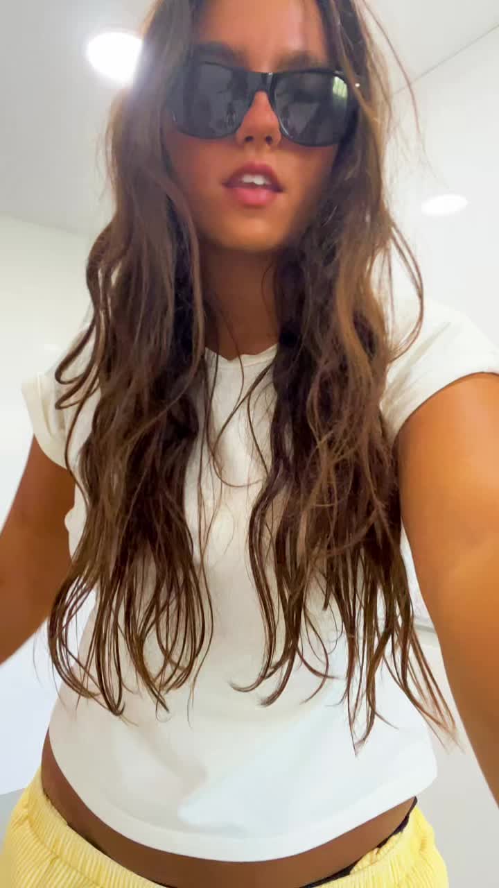 @CLARA MOLINA