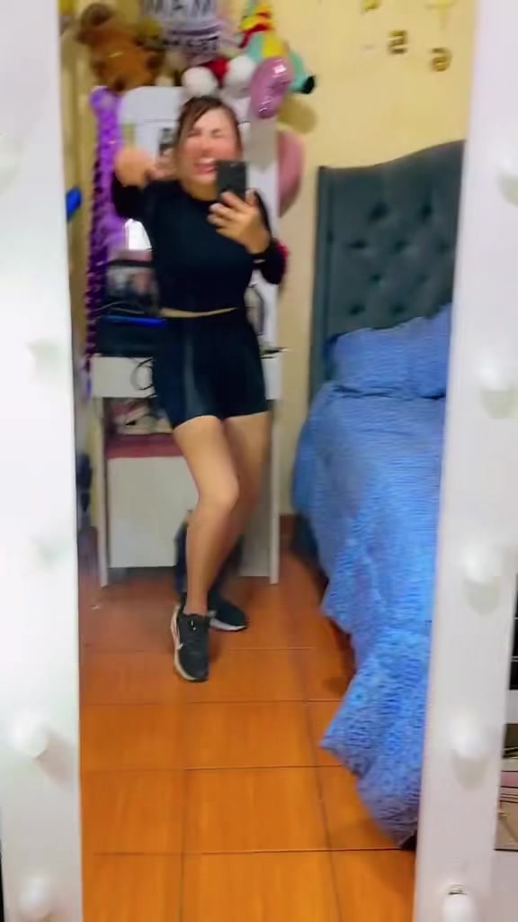 @Sandy Vega 👮🏻