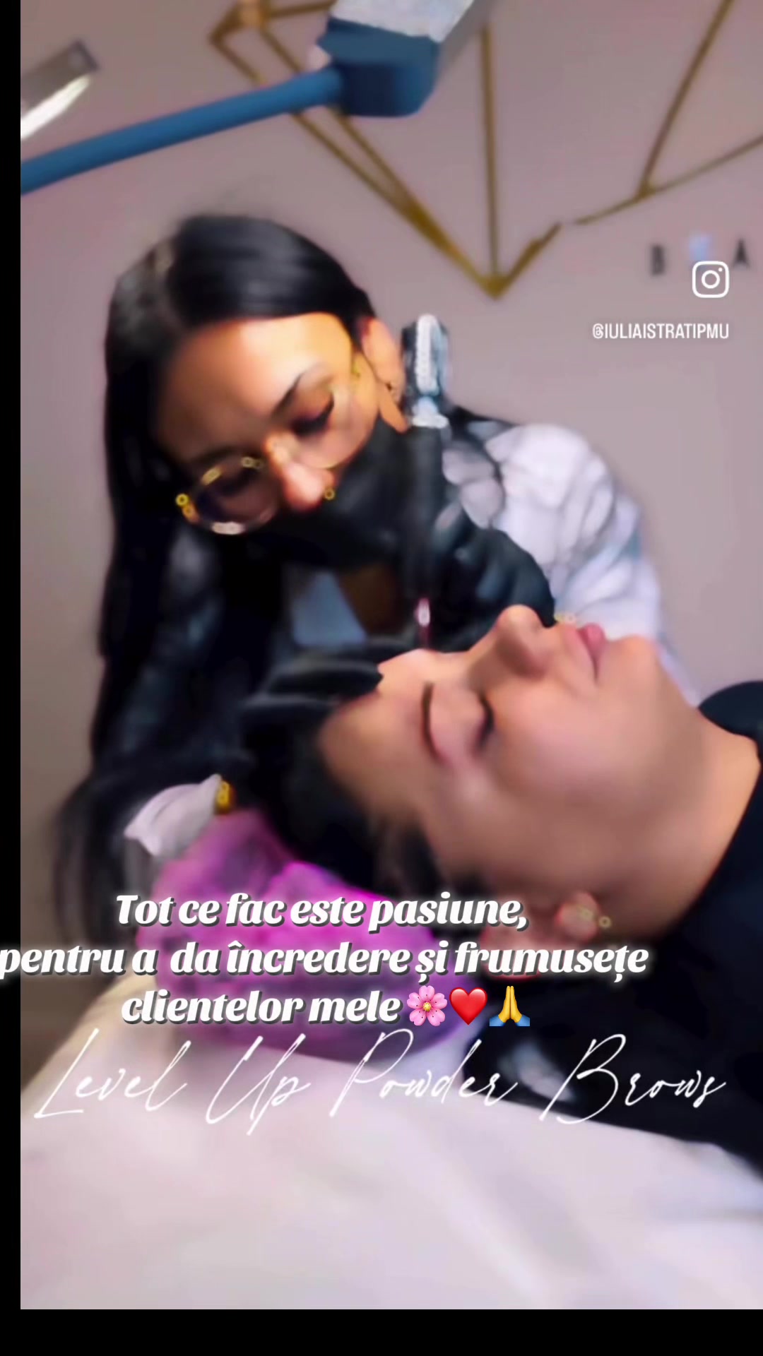 @Ayla_Christine