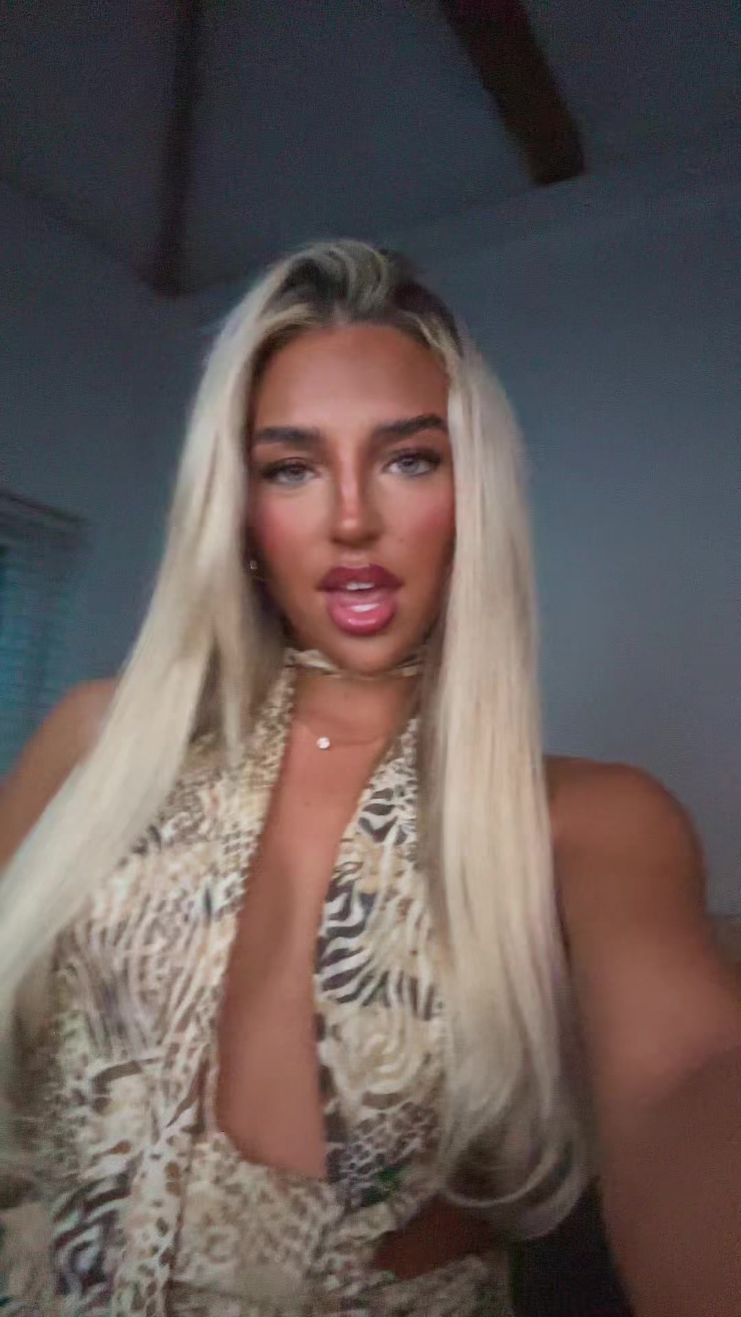 @jorjalavinia