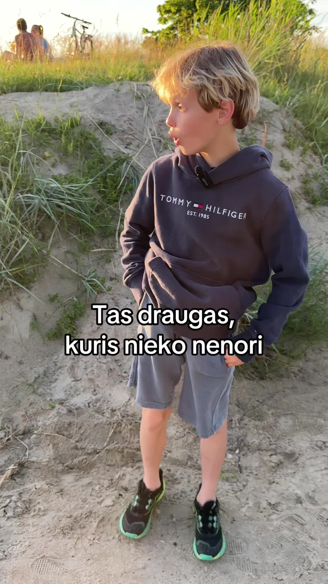 @algirdasjr
