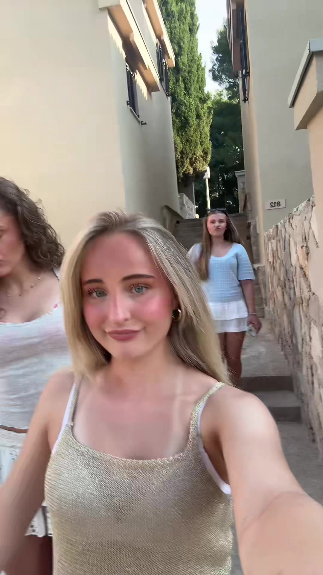 @ellahjelle