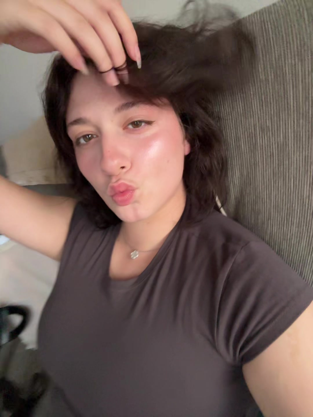 @bella