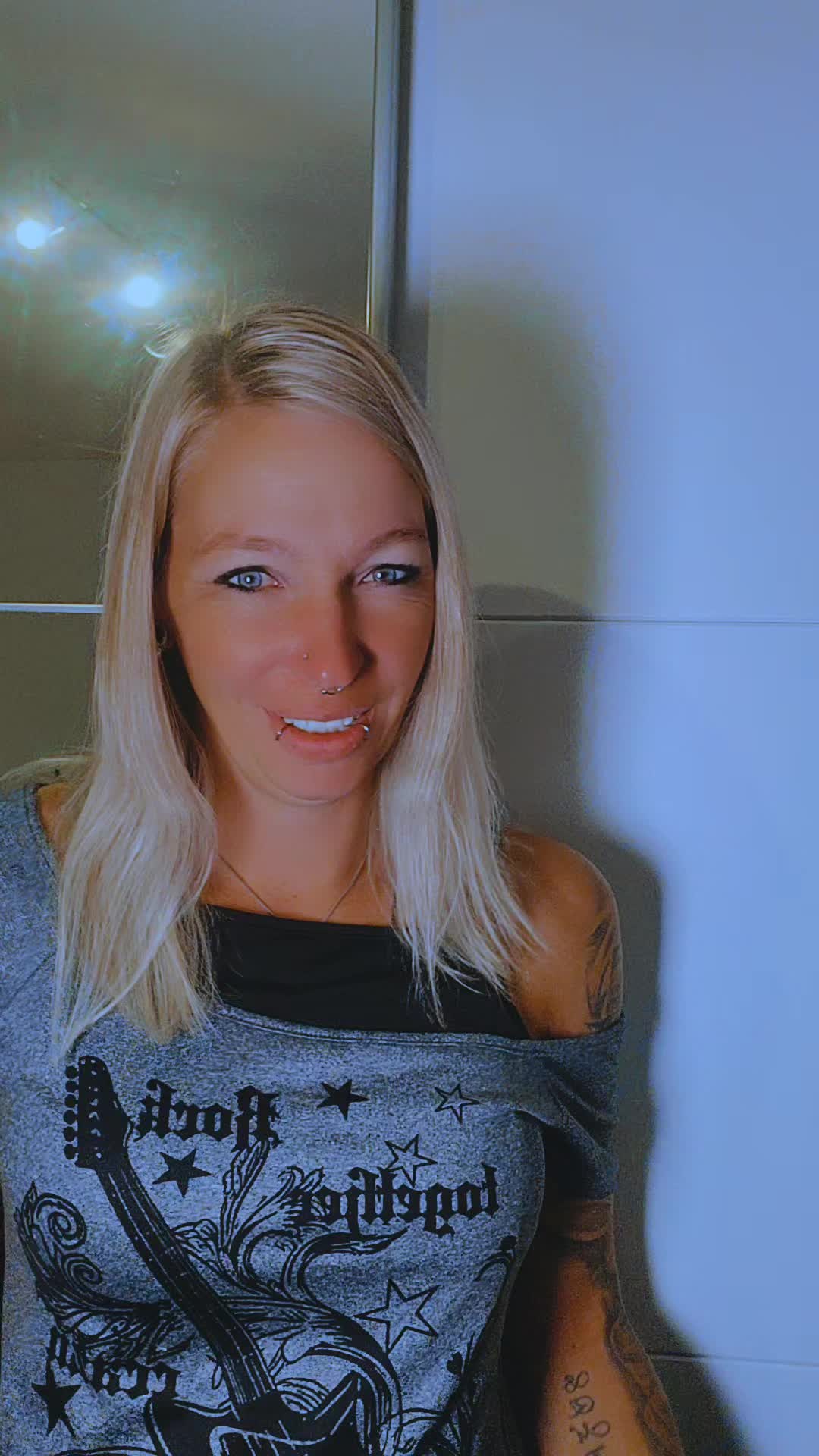 @GhettoBarbie