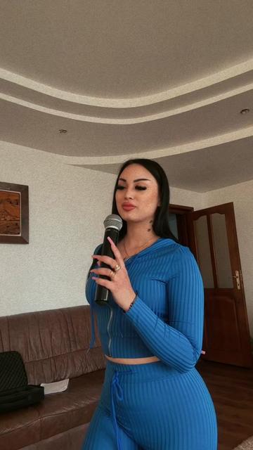 @Denisa