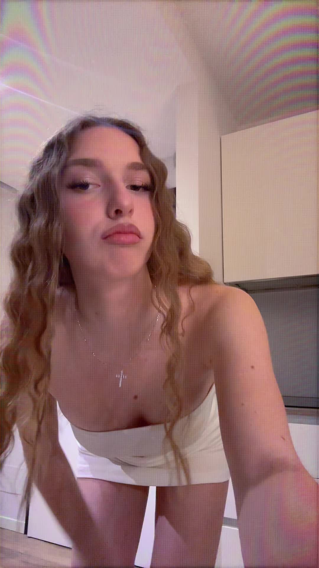 @noemi