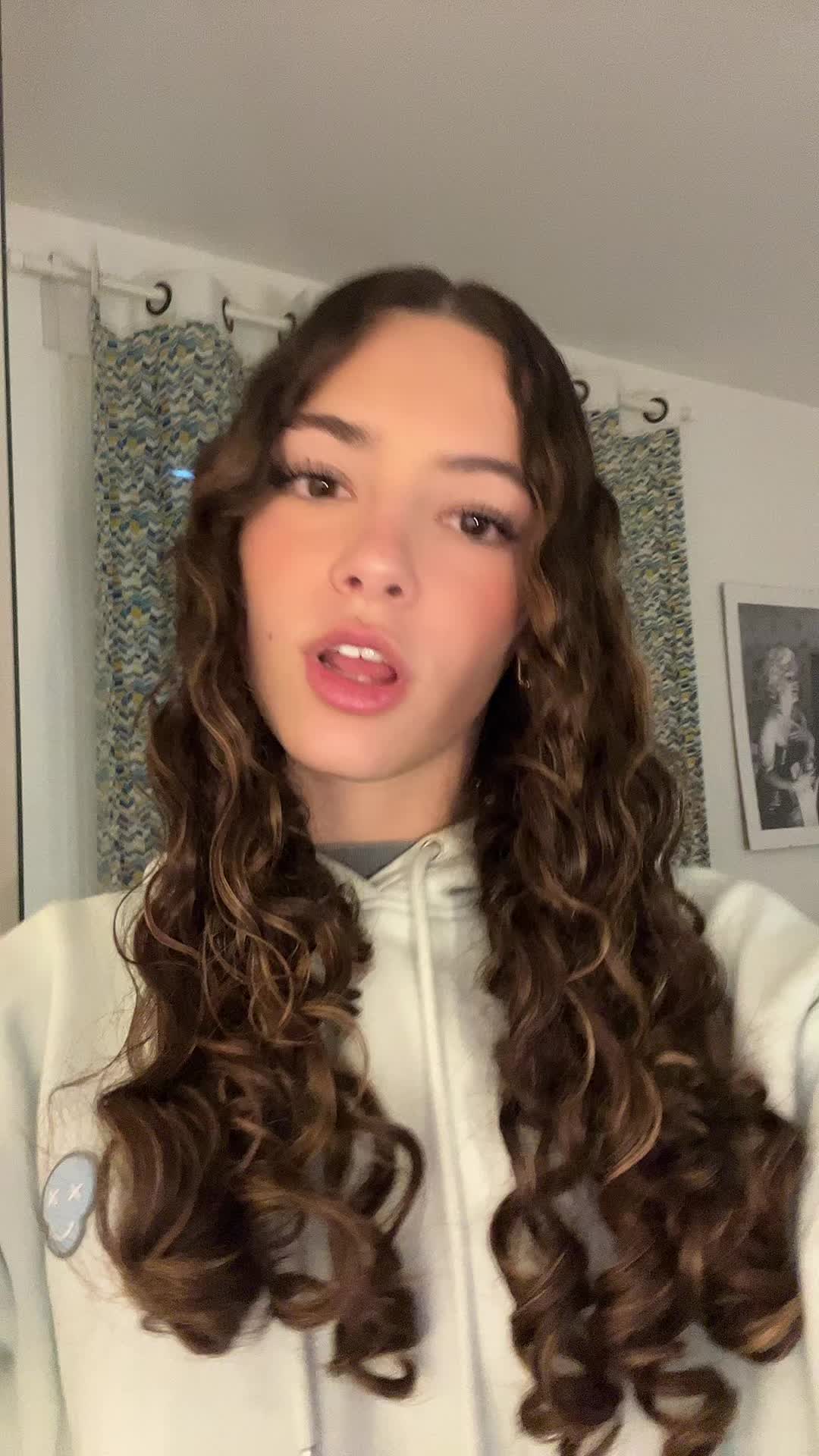@ZOE🇷🇪