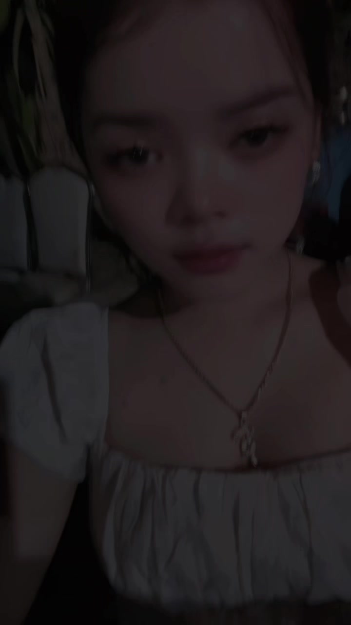 @莉妮