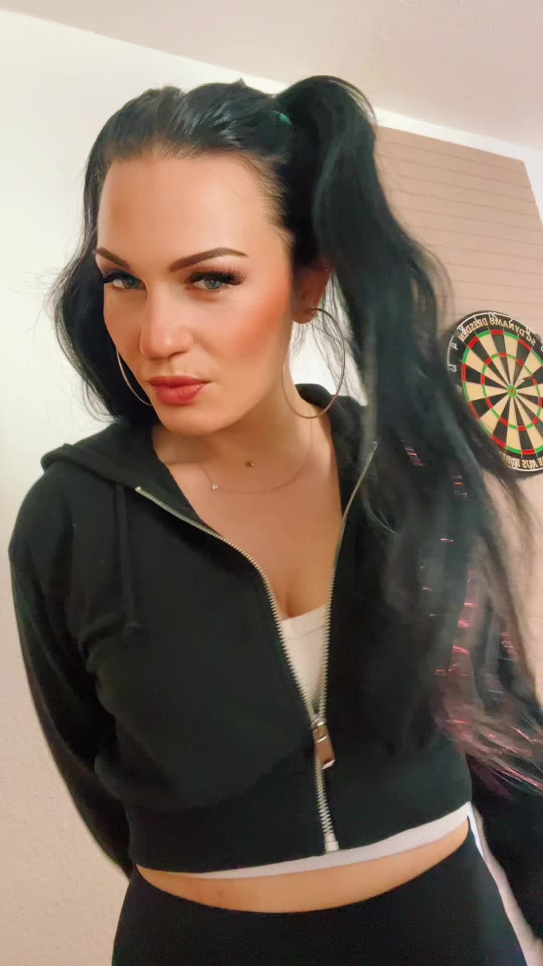 @_Miri_🦅🇩🇪