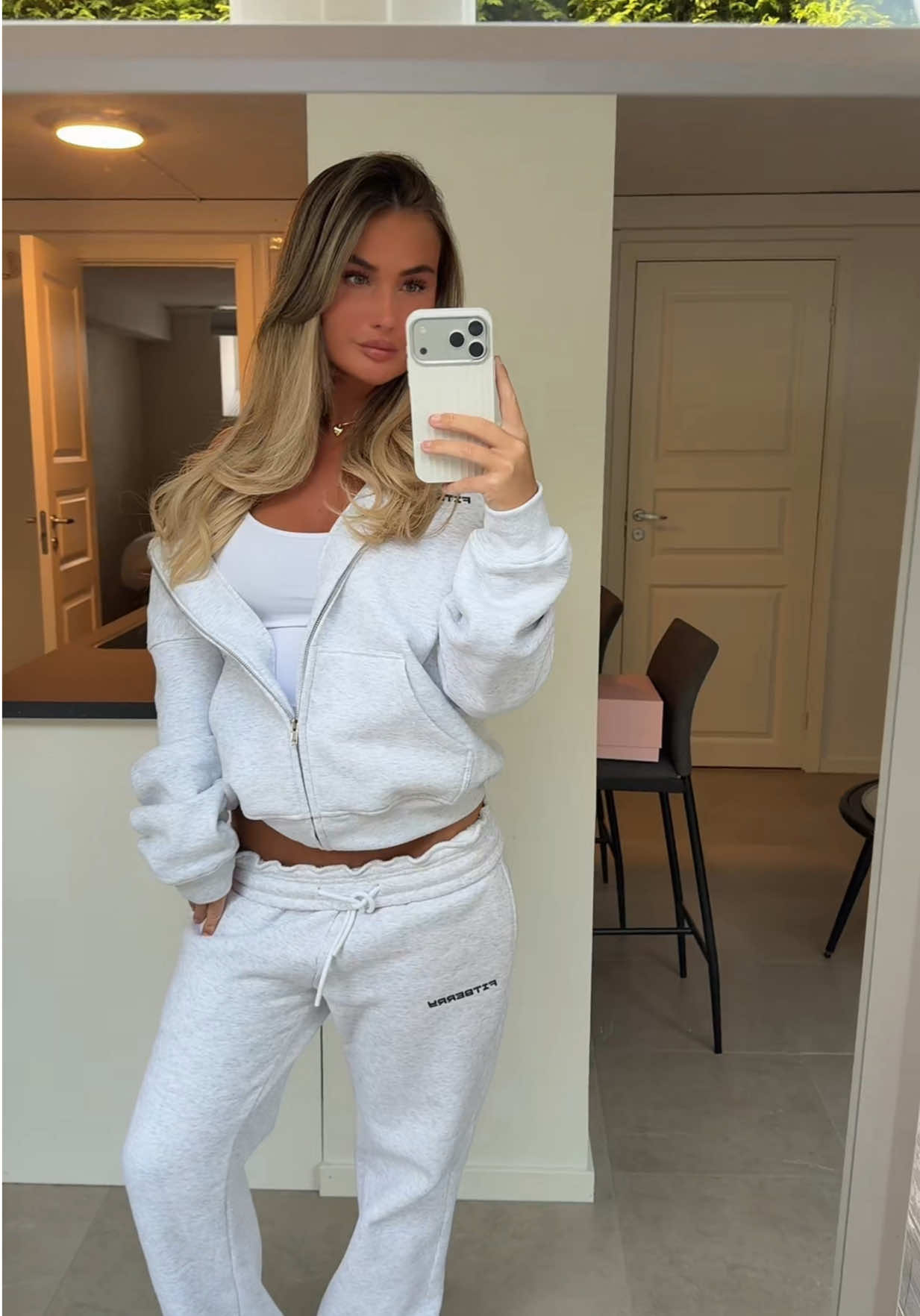 @Fanny Angel&ouml;f