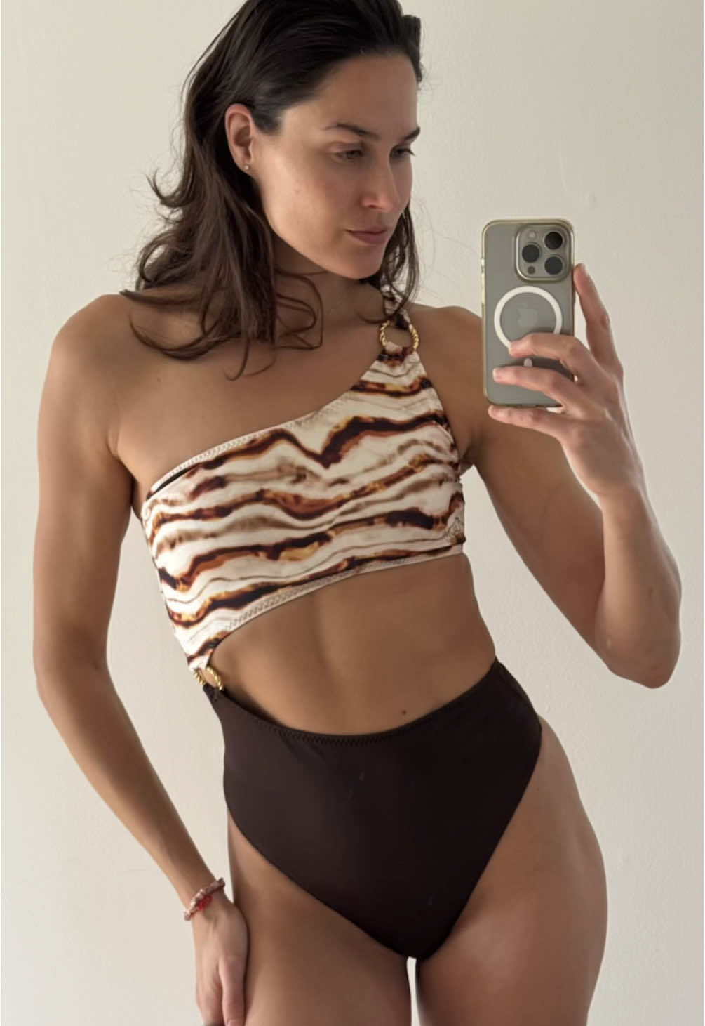 @zsuzsubell