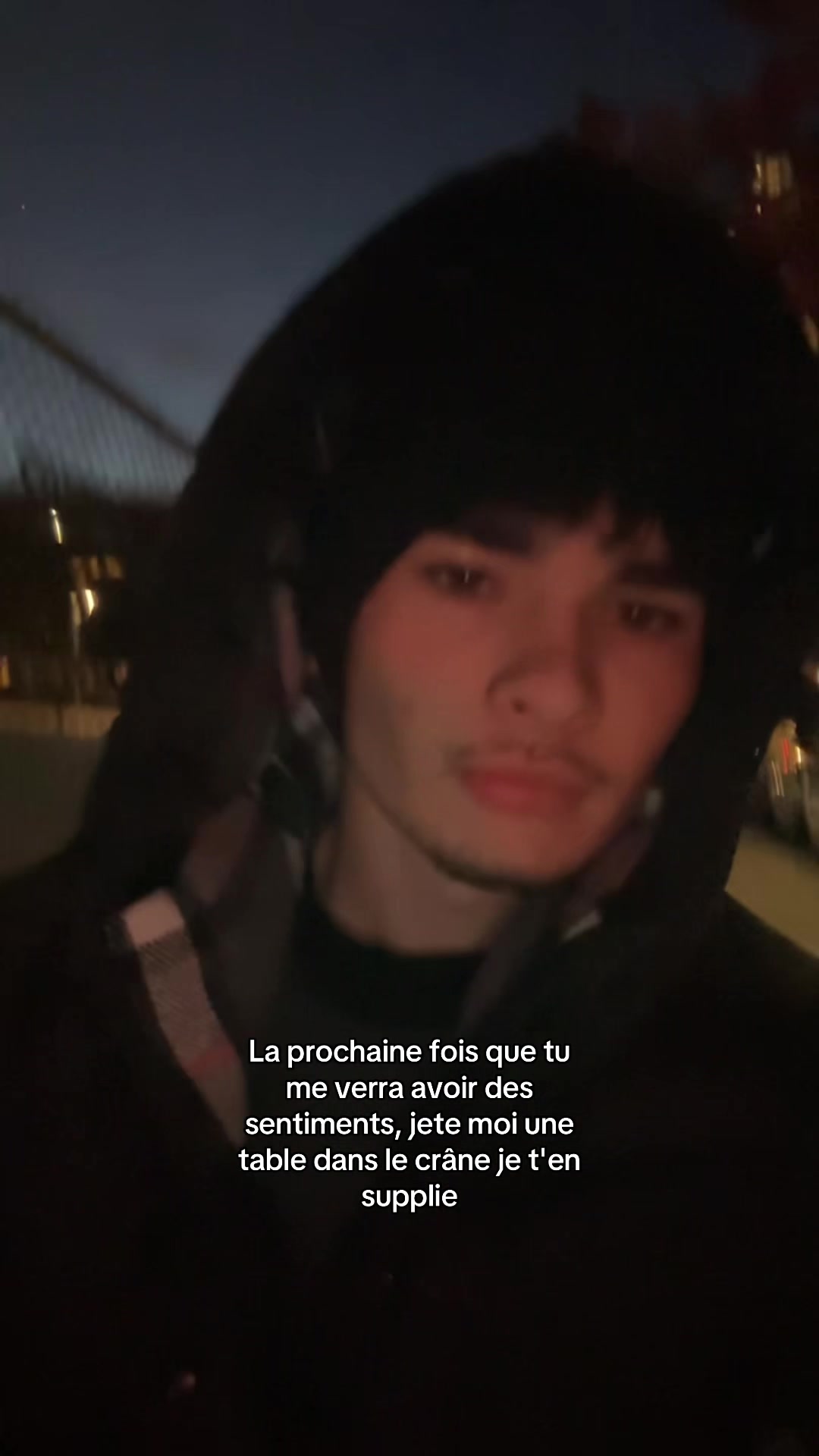 @~