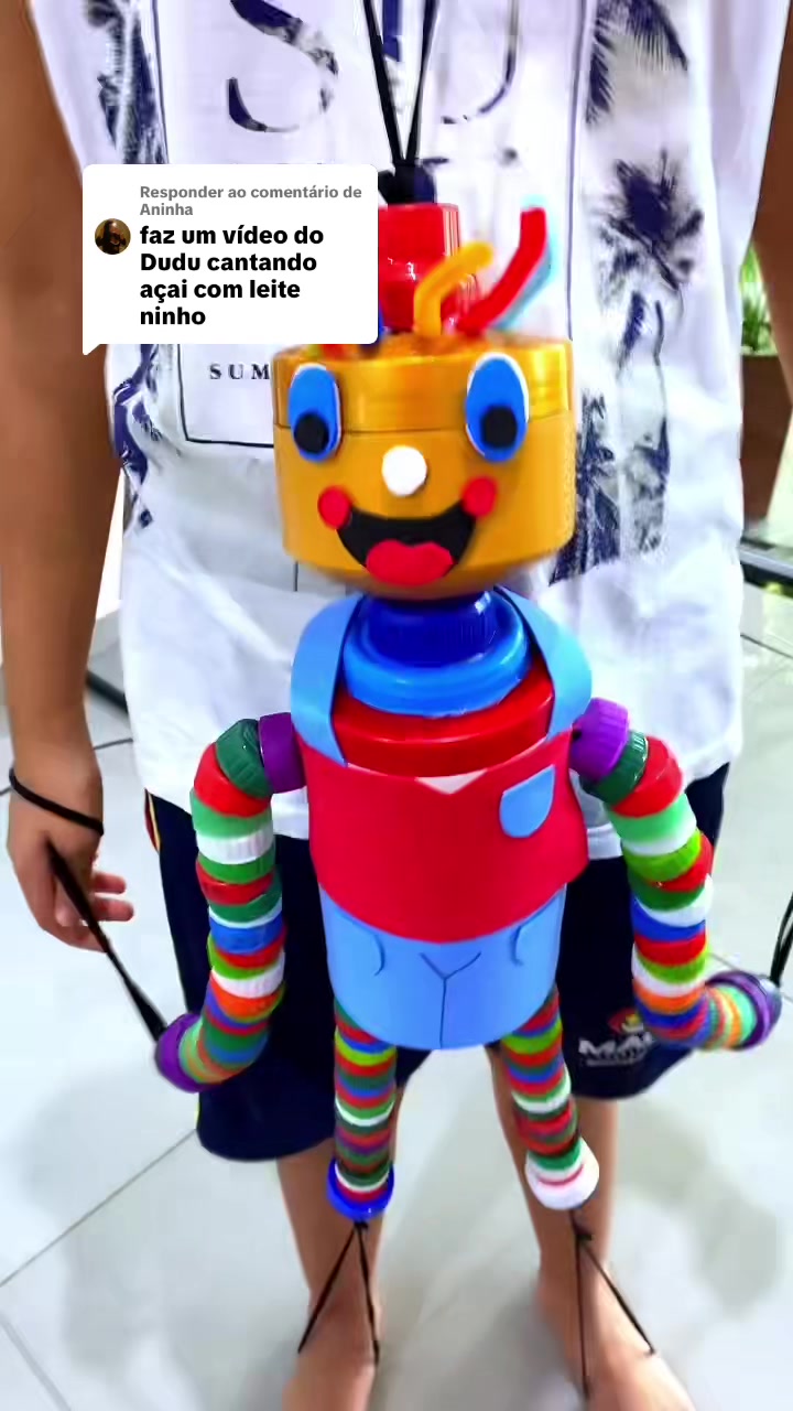 @Tia.dani.e.os.gemeos